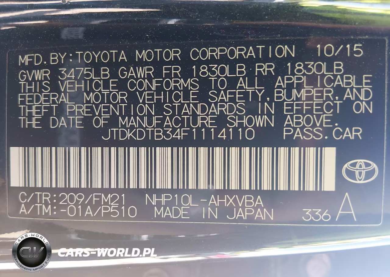 2015 Toyota Prius C Two VIN:JTDKDTB34F1114110 - 9