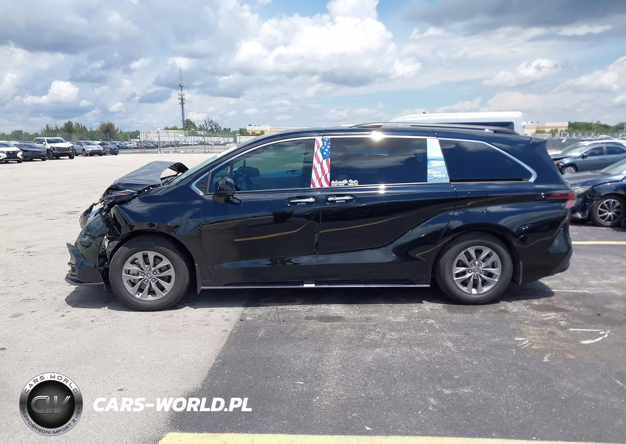 2025 Toyota Sienna Xle VIN:5TDYRKEC3SS277961 - 14
