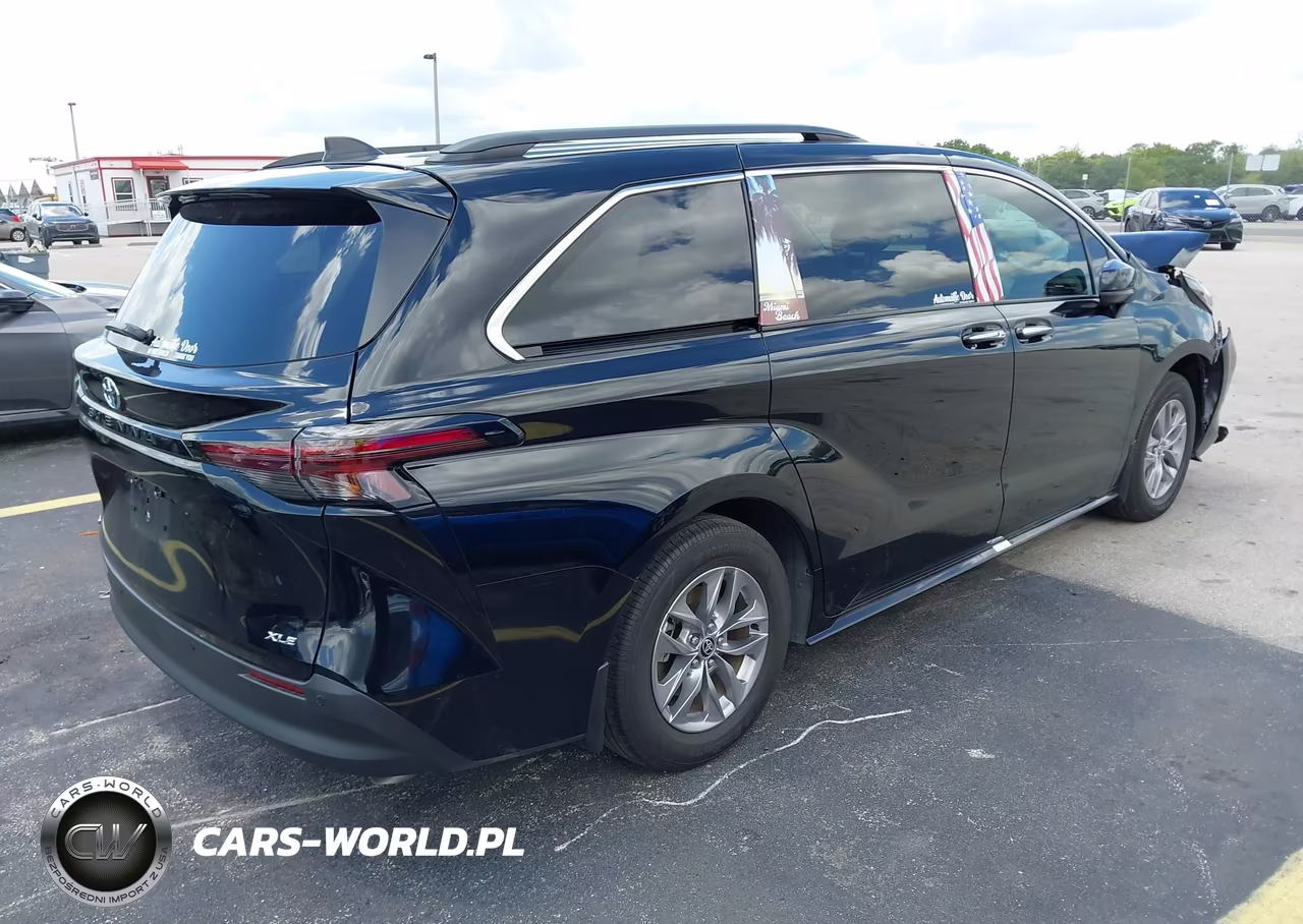 2025 Toyota Sienna Xle VIN:5TDYRKEC3SS277961 - 4
