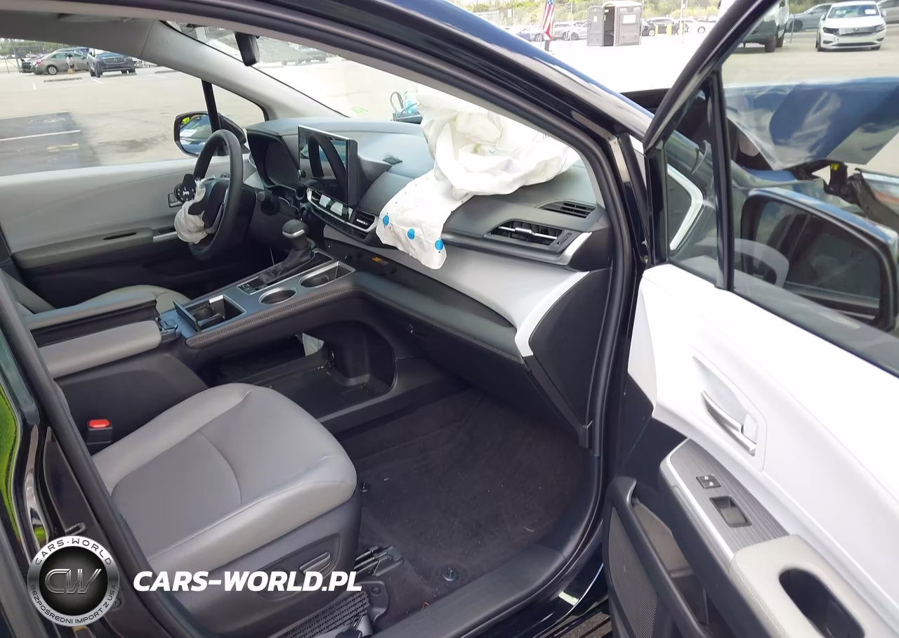 2025 Toyota Sienna Xle VIN:5TDYRKEC3SS277961 - 5