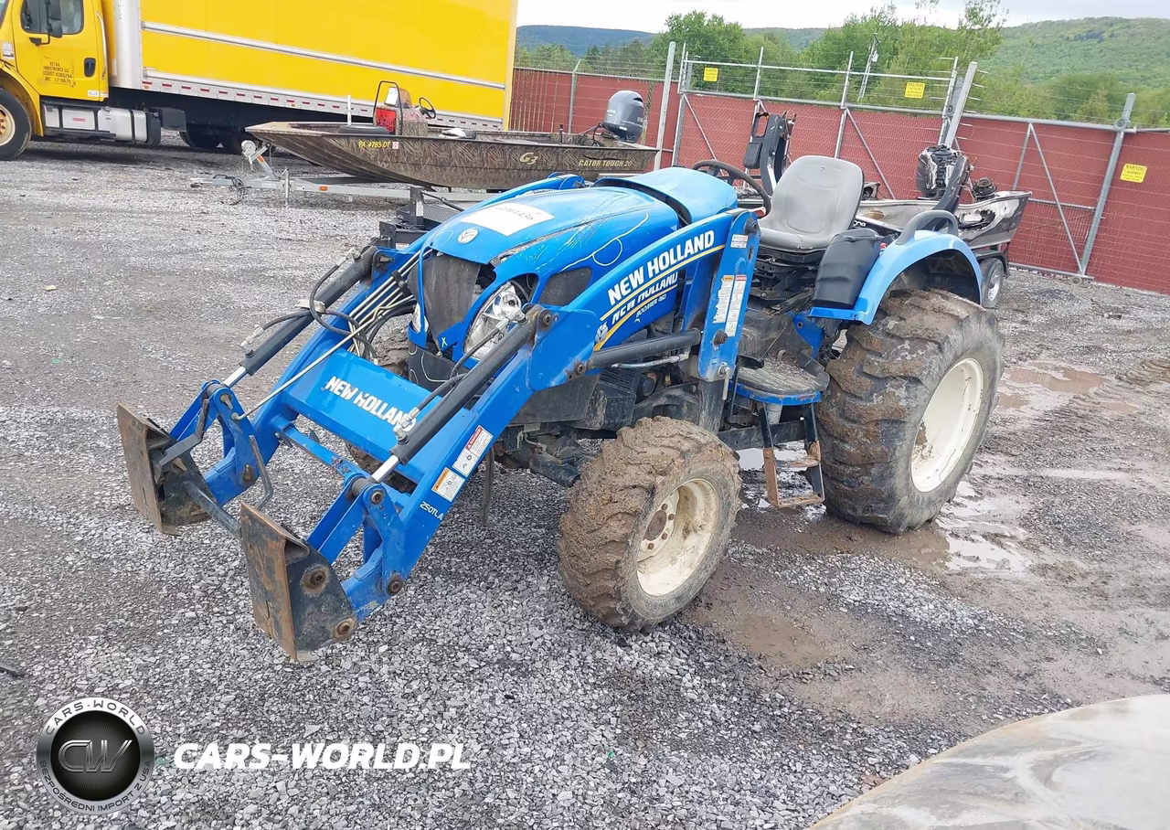 2015 New Holland 46D Tractor VIN:ZFMCC1086 - 2
