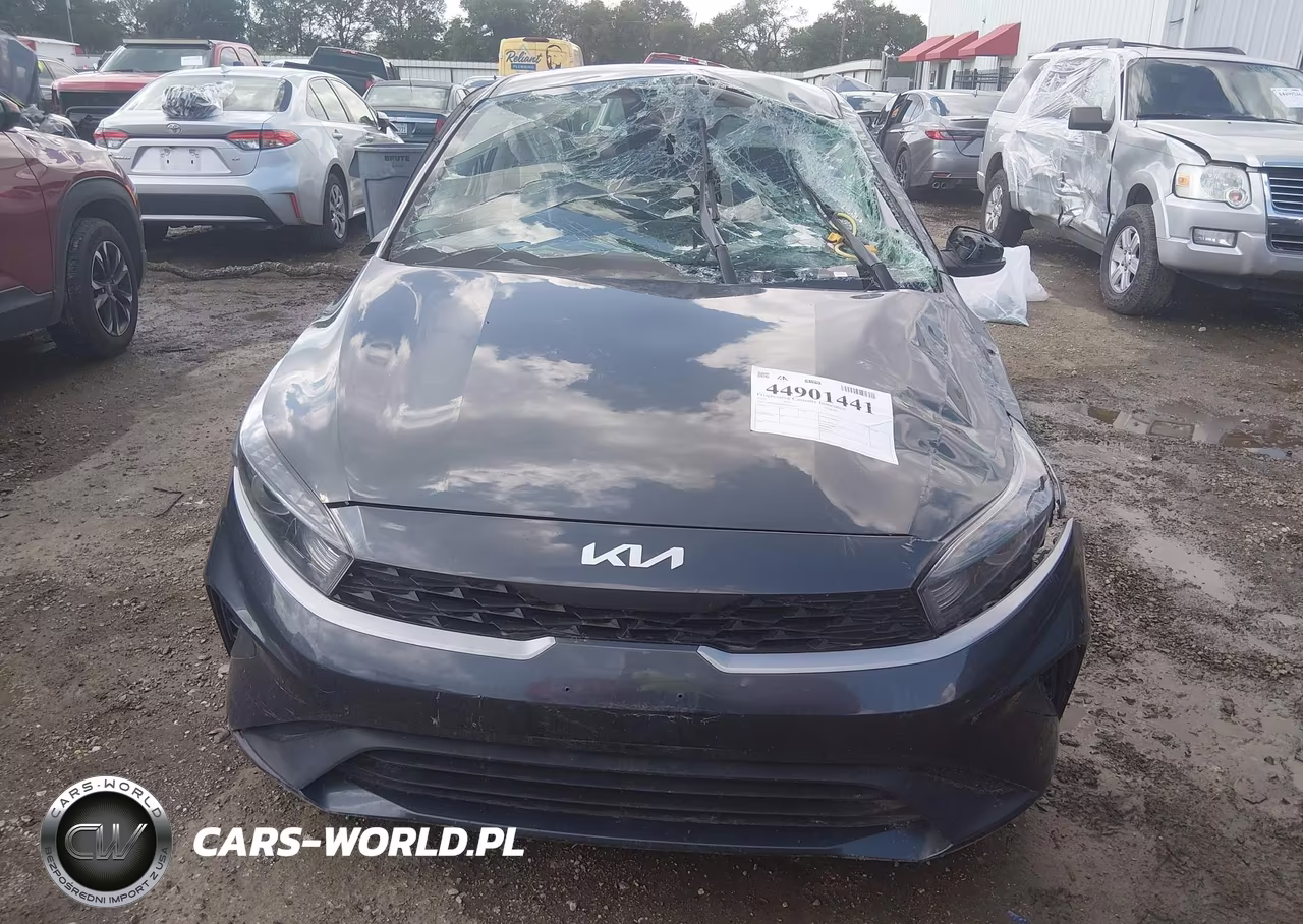 2024 Kia Forte Lxs VIN:3KPF24AD9RE795969 - 11