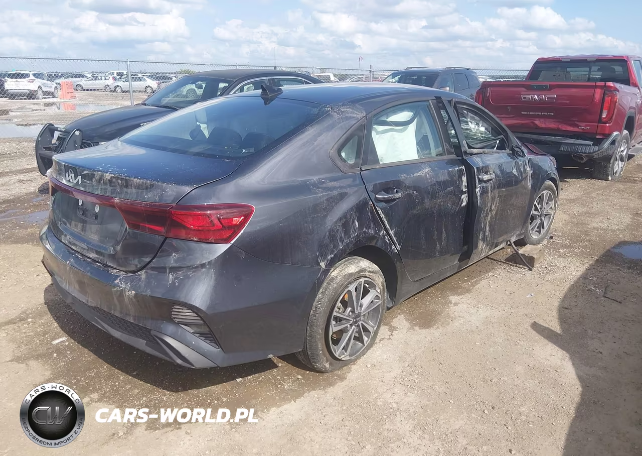 2024 Kia Forte Lxs VIN:3KPF24AD9RE795969 - 4