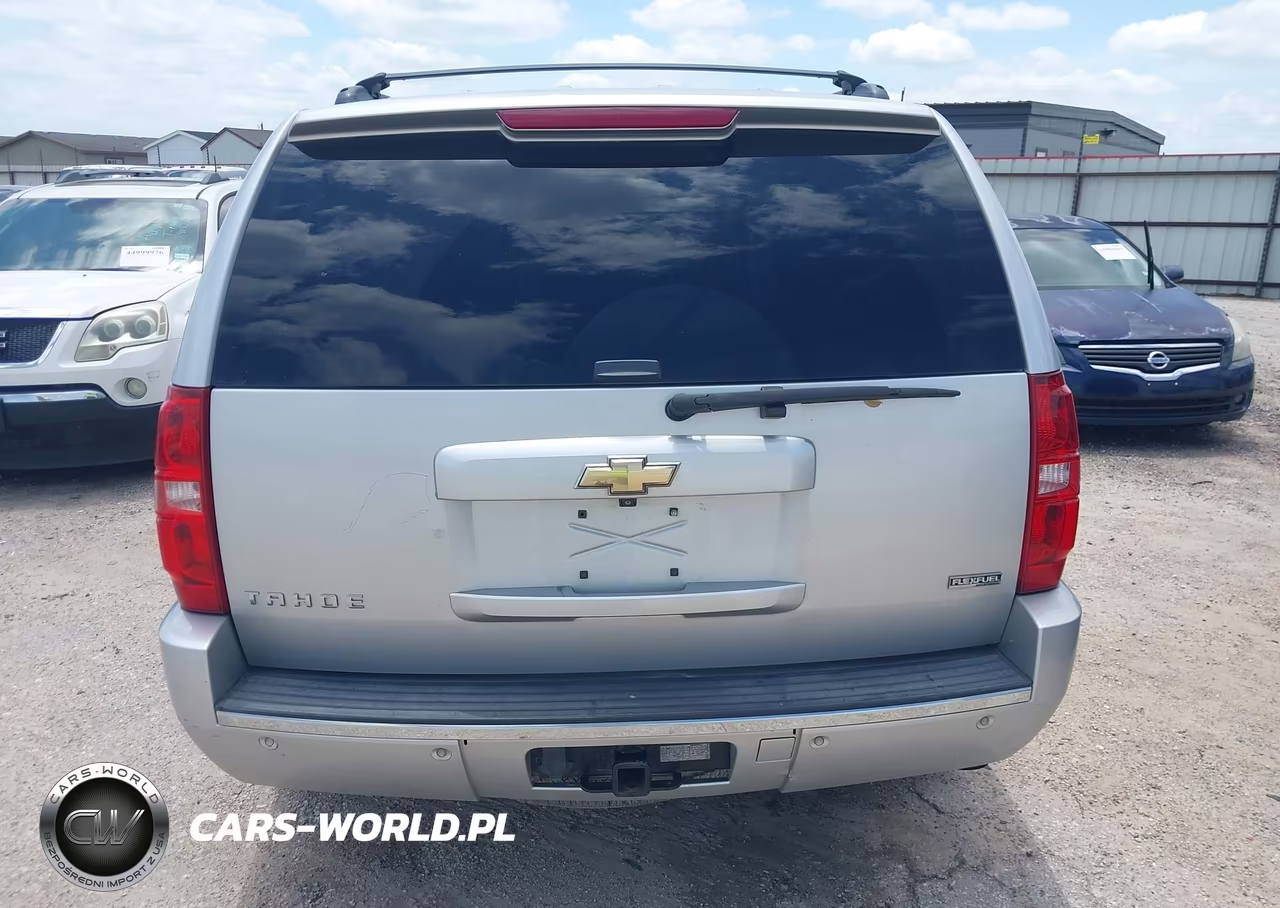 2010 Chevrolet Tahoe Ltz VIN:1GNUCCE03AR125940 - 16