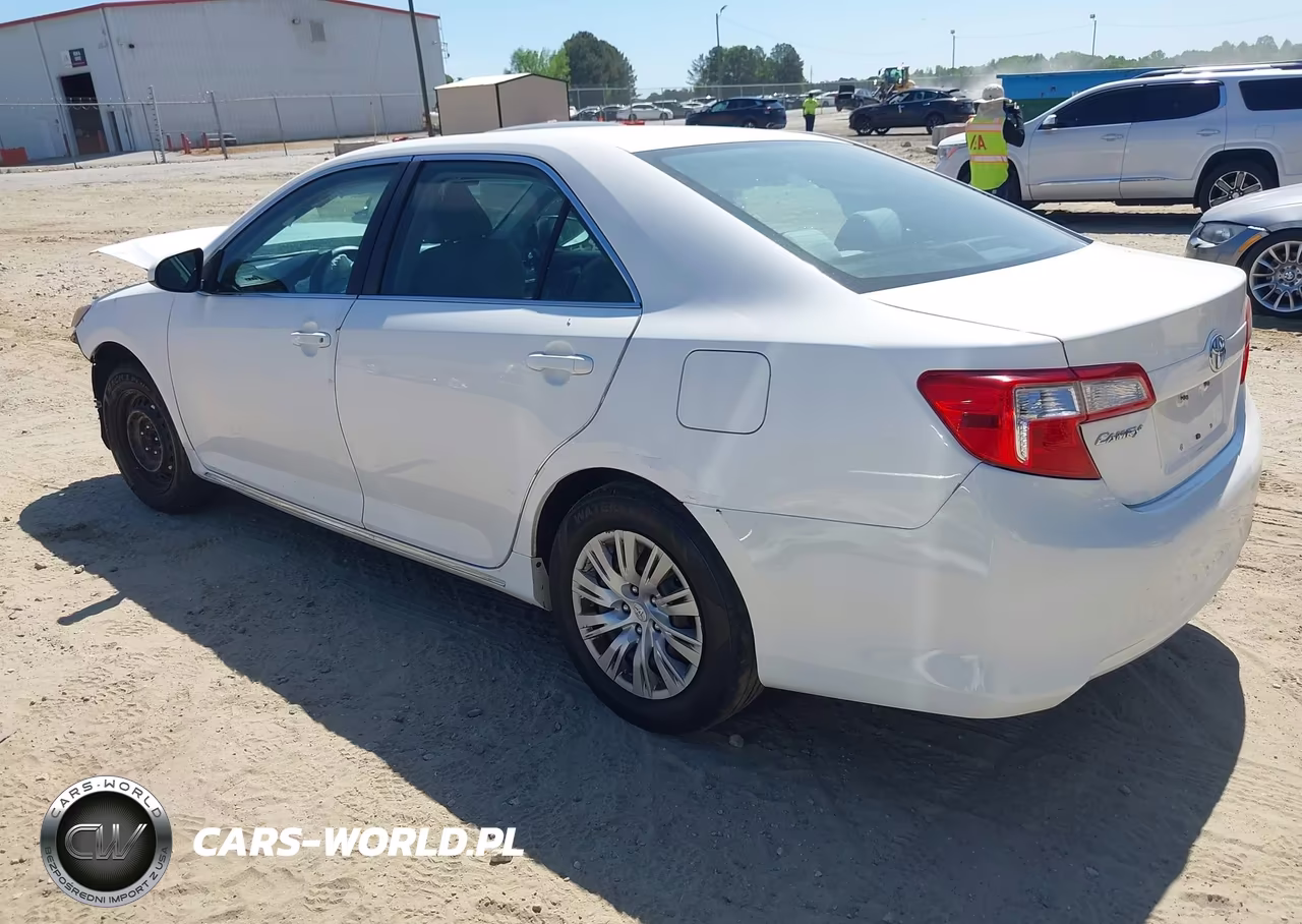 2012 Toyota Camry Le VIN:4T4BF1FK4CR201064 - 3