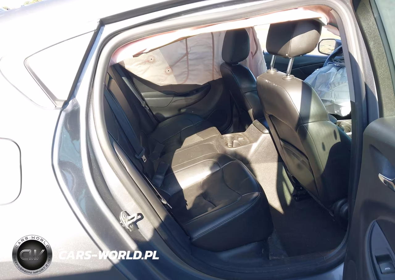 2018 Chevrolet Volt Lt VIN:1G1RC6S55JU112841 - 8