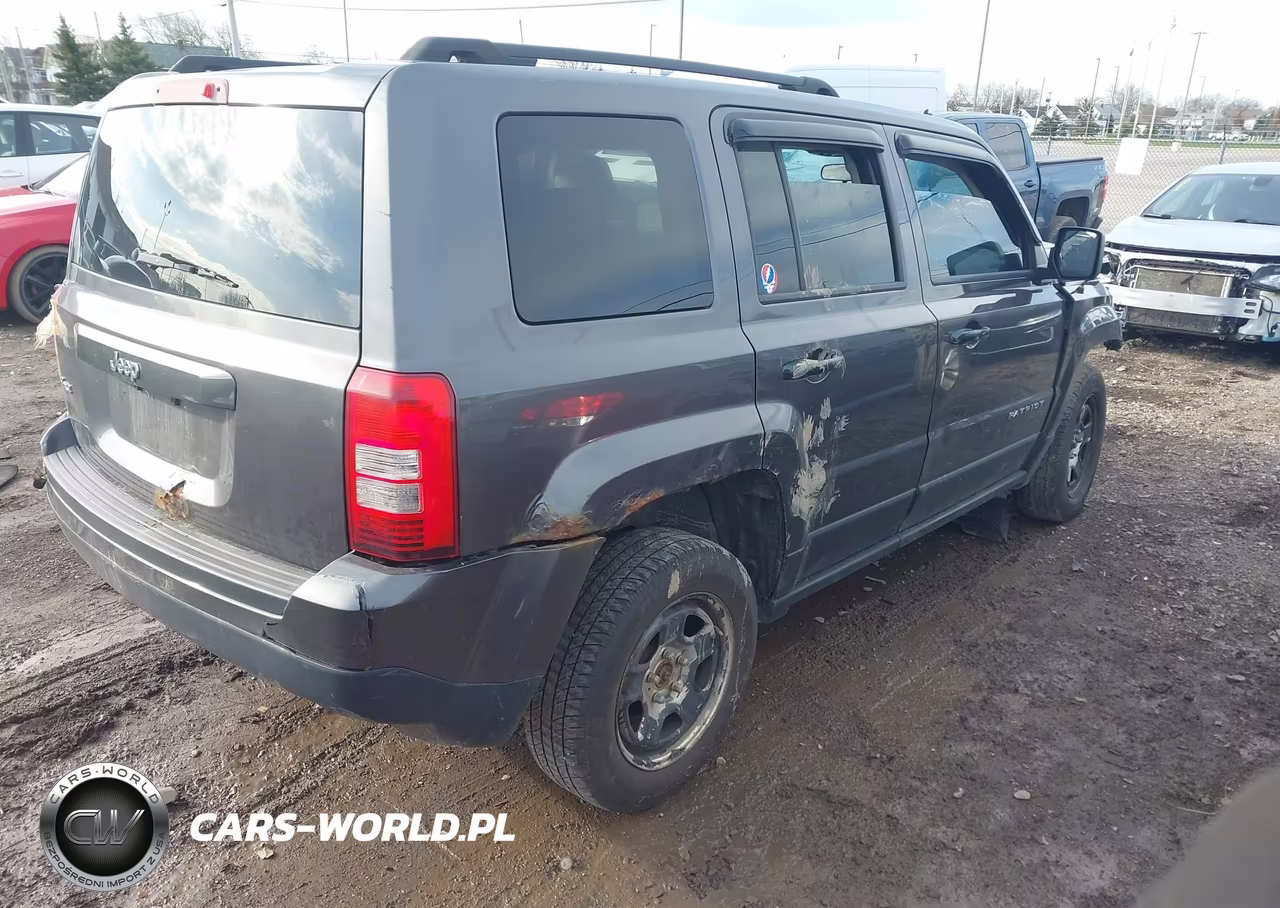 2015 Jeep Patriot Sport VIN:1C4NJRBB1FD331998 - 4