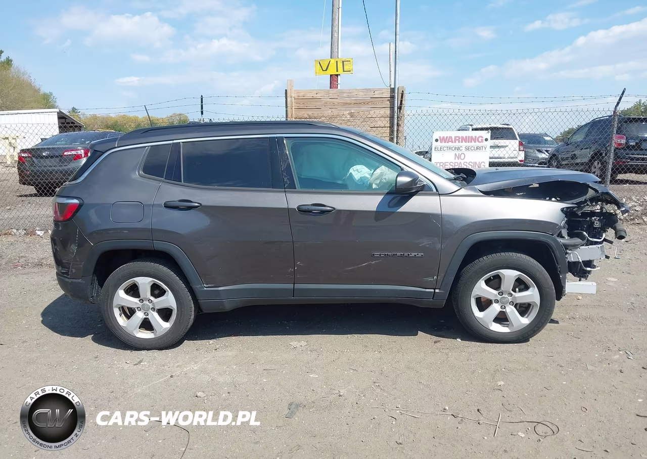 2019 Jeep Compass Latitude 4X4 VIN:3C4NJDBB1KT647229 - 13
