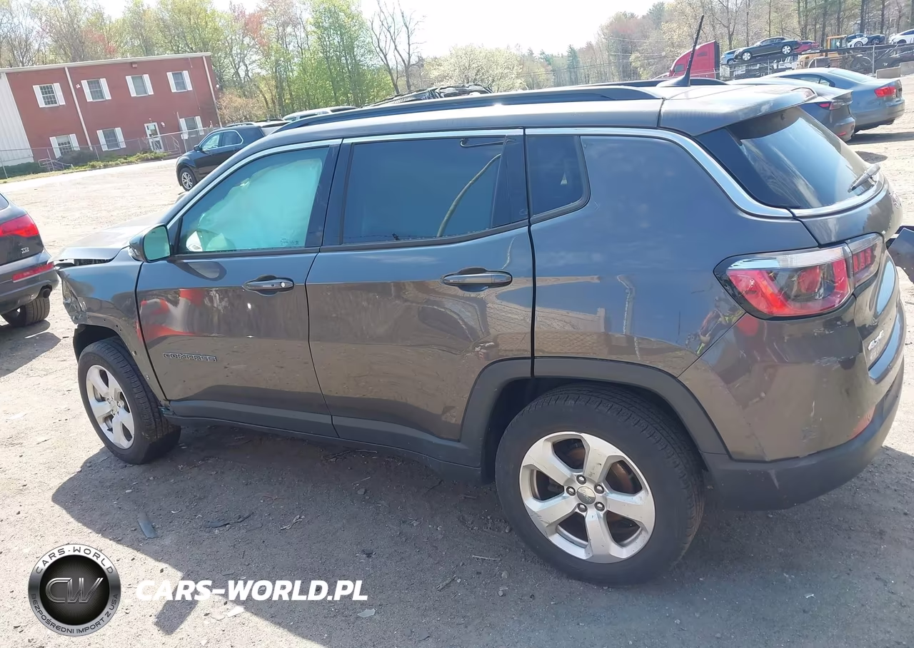2019 Jeep Compass Latitude 4X4 VIN:3C4NJDBB1KT647229 - 14