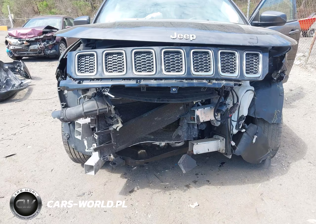 2019 Jeep Compass Latitude 4X4 VIN:3C4NJDBB1KT647229 - 6