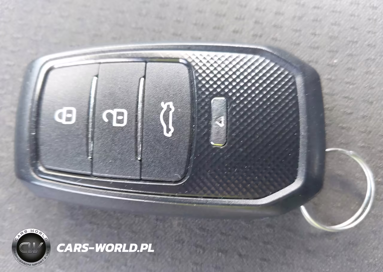 2021 Toyota Prius L Eco VIN:JTDKAMFU6M3152831 - 11