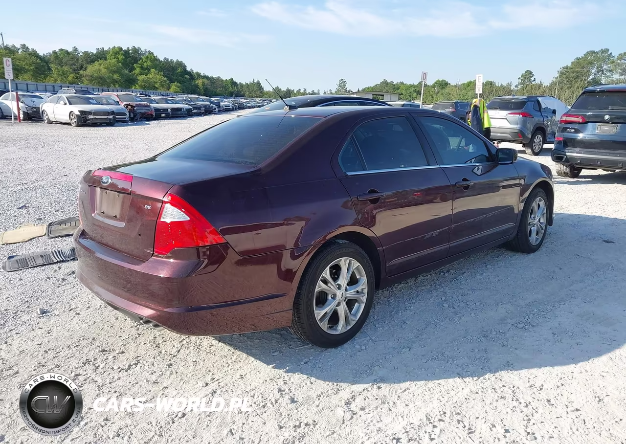 2012 Ford Fusion Se VIN:3FAHP0HA0CR427250 - 4