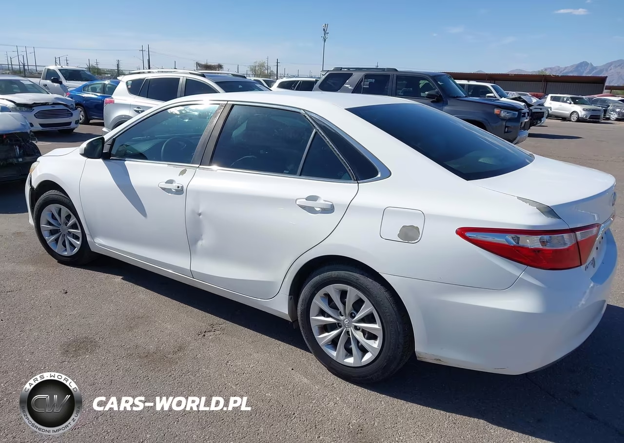 2016 Toyota Camry Le VIN:4T4BF1FK0GR566430 - 3