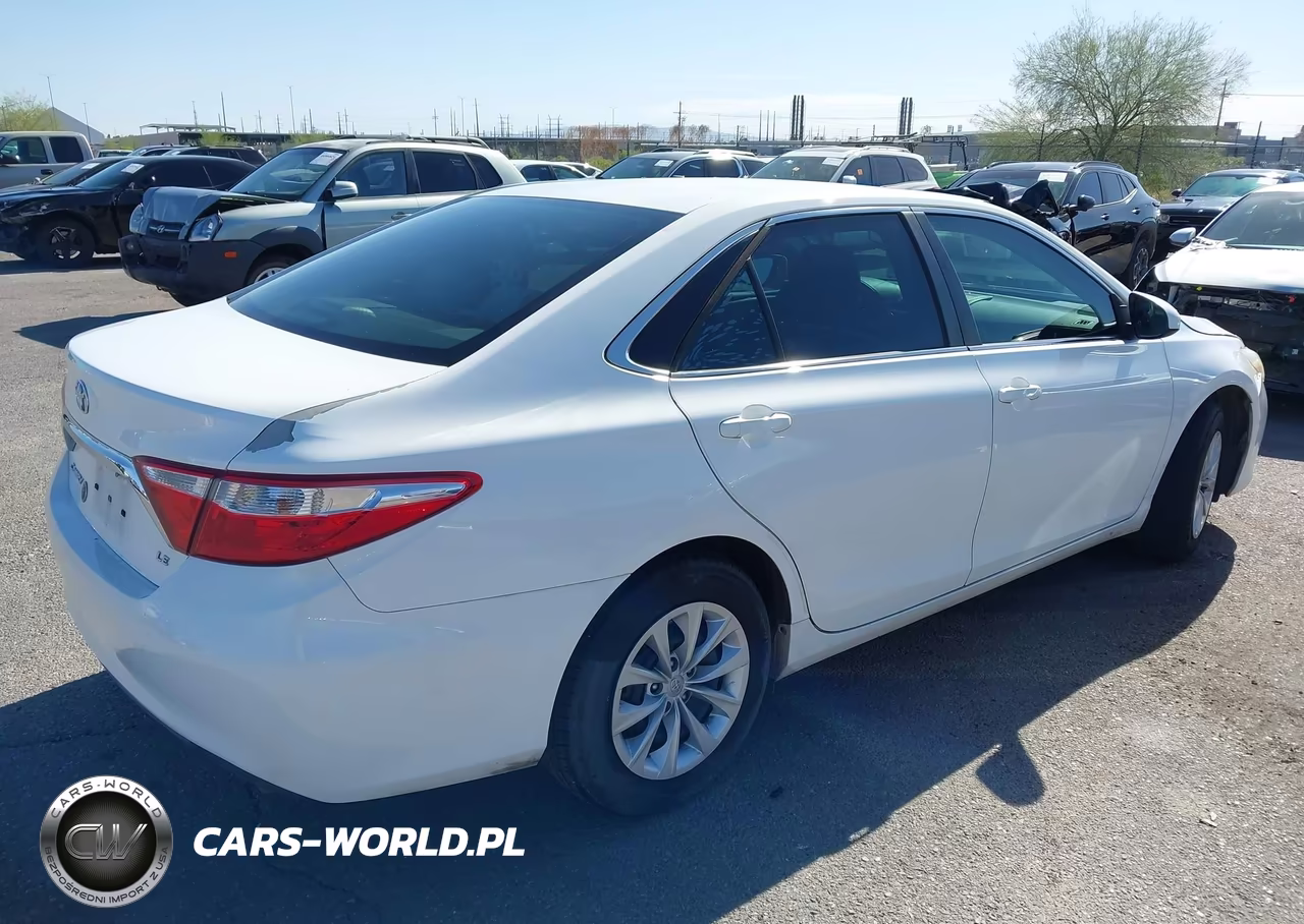 2016 Toyota Camry Le VIN:4T4BF1FK0GR566430 - 4