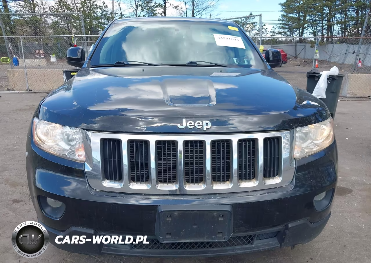 2013 Jeep Grand Cherokee Laredo VIN:1C4RJFAG5DC513879 - 13