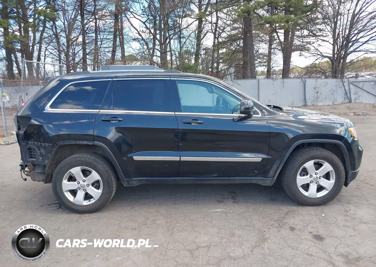 2013 Jeep Grand Cherokee Laredo VIN:1C4RJFAG5DC513879 - 14