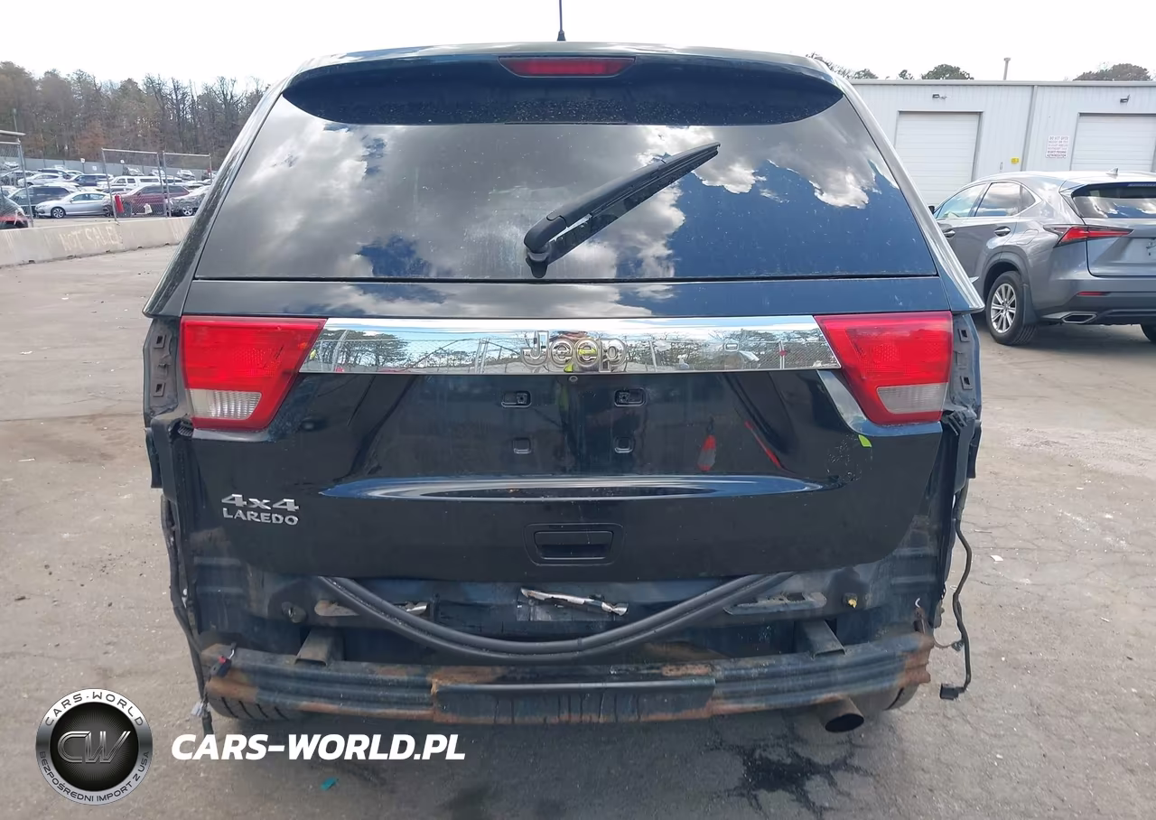 2013 Jeep Grand Cherokee Laredo VIN:1C4RJFAG5DC513879 - 17
