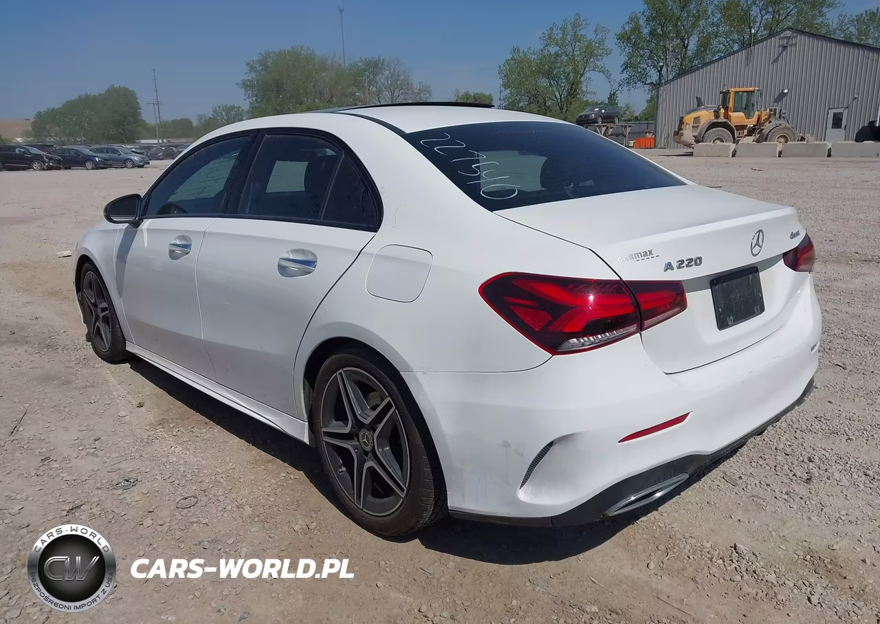 2020 Mercedes-Benz A 220 4Matic VIN:W1K3G4FB7LJ227540 - 3