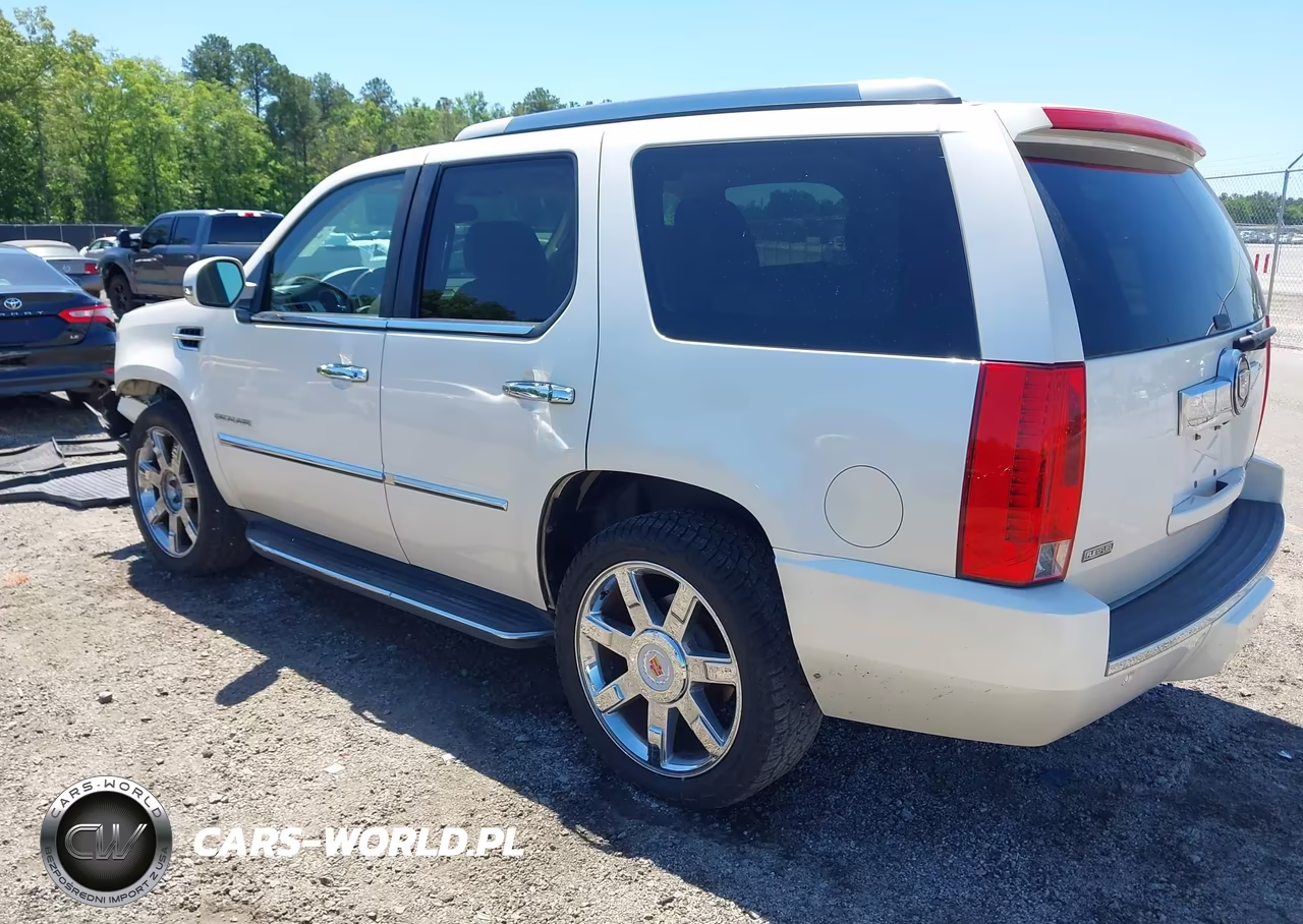 2011 Cadillac Escalade Luxury VIN:1GYS4BEF4BR183157 - 3