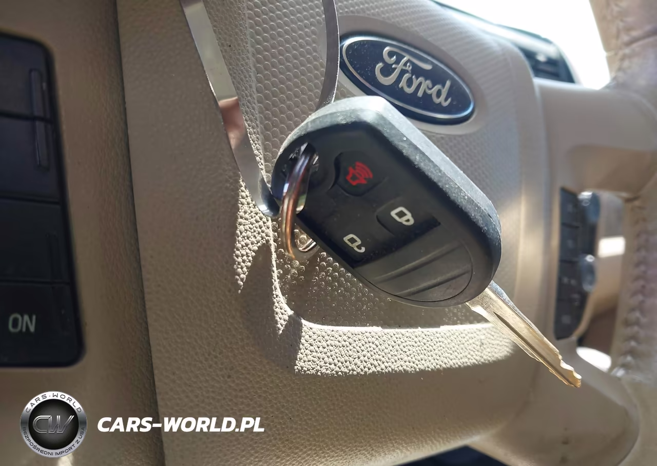 2008 Ford Escape Limited VIN:1FMCU04108KE00415 - 11