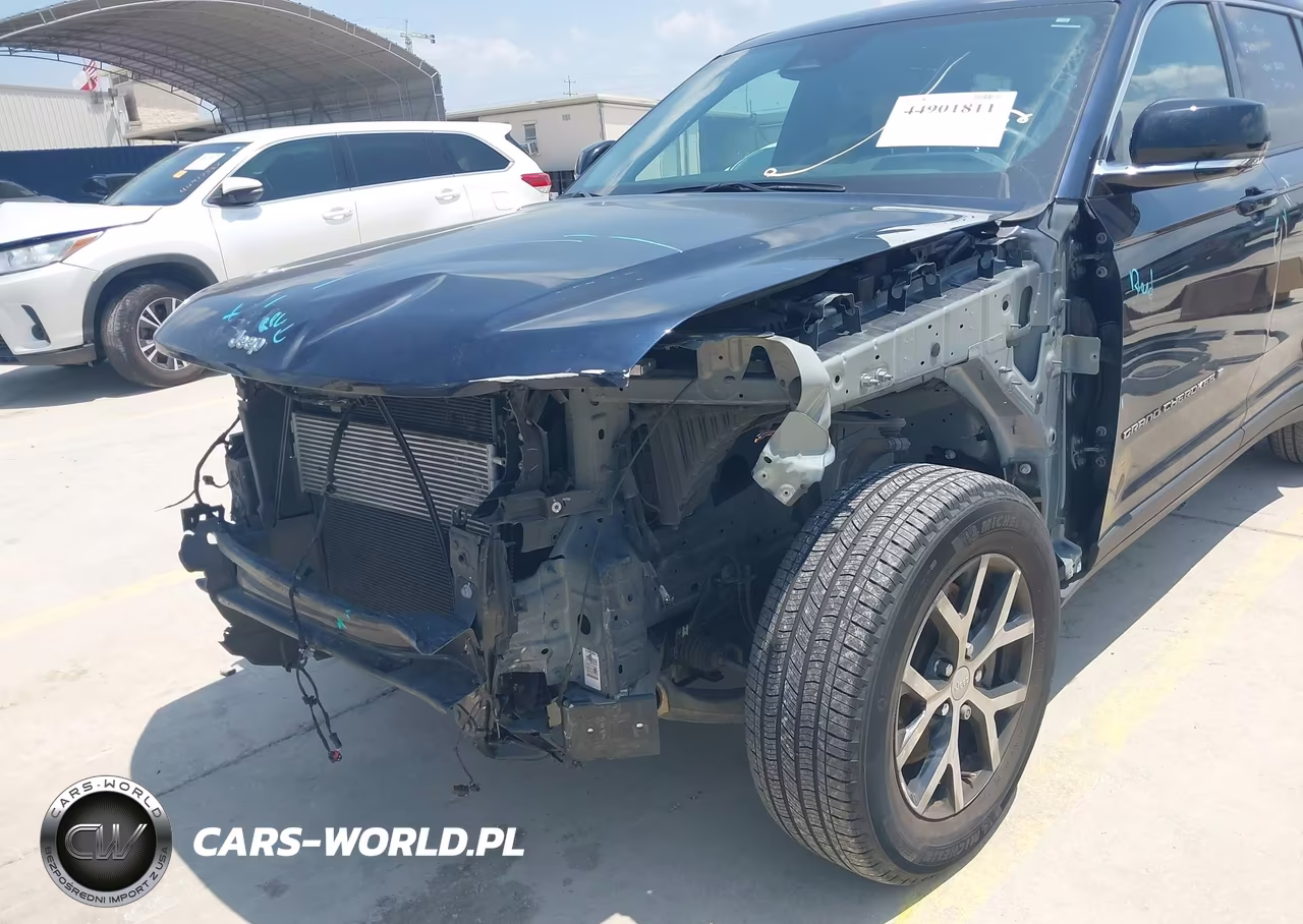 2023 Jeep Grand Cherokee L Limited 4X4 VIN:1C4RJKBG4P8776332 - 6