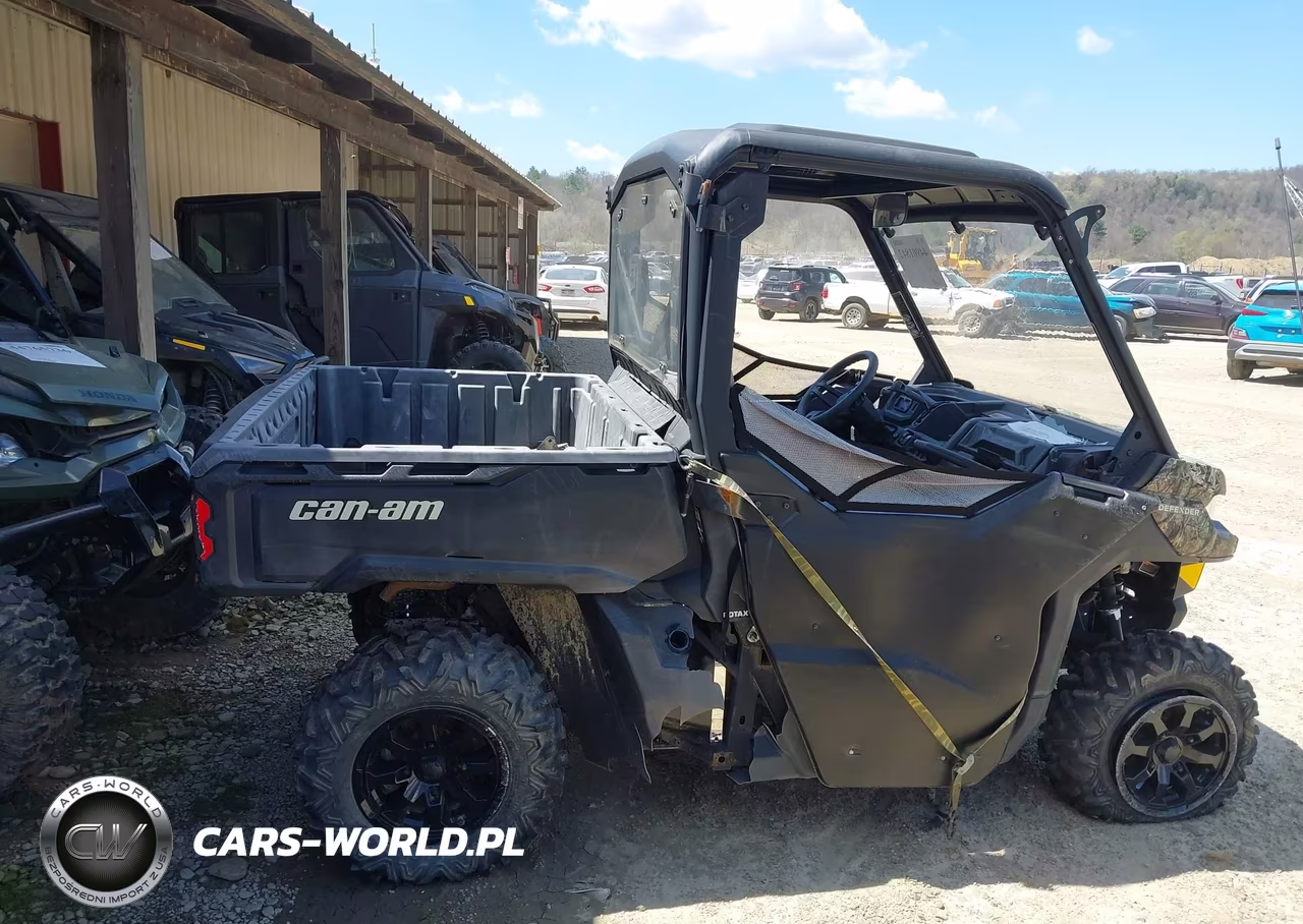 2019 Can-Am Defender Hd8 VIN:3JBUGAN42KK003978 - 11