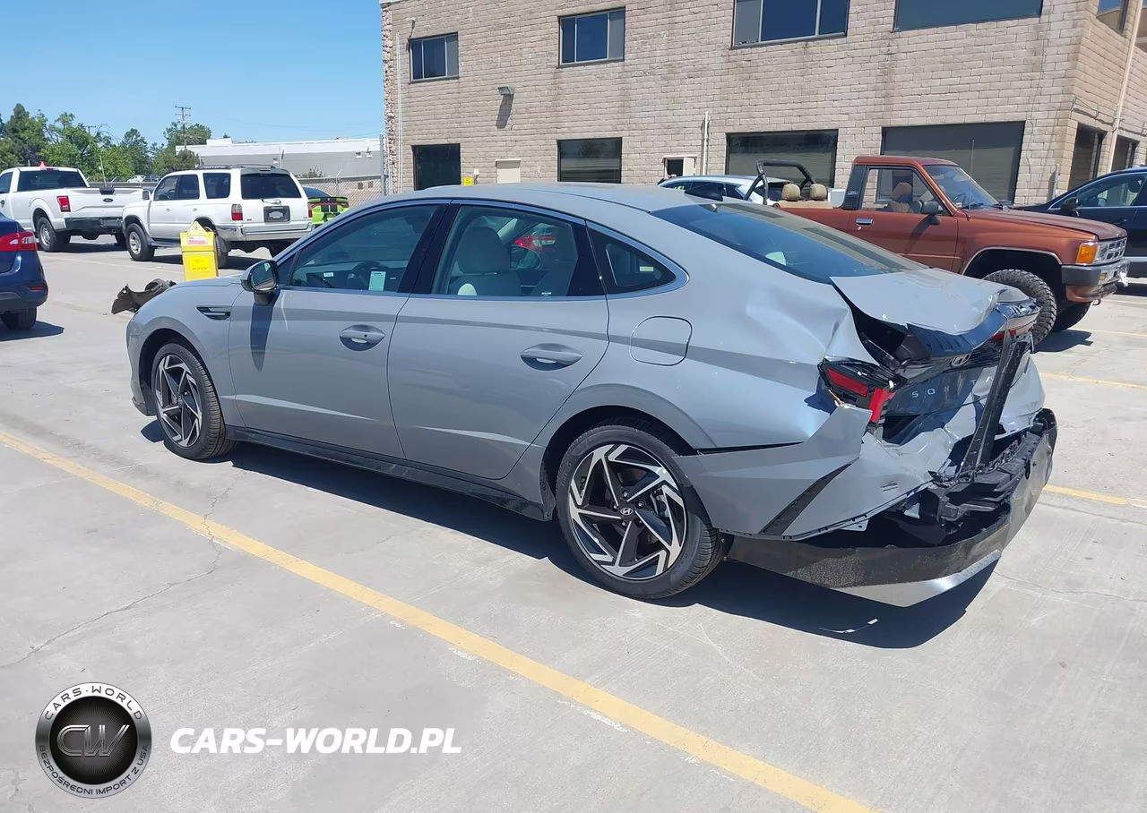 2026 Hyundai Sonata Sel Sport VIN:KMHL64JA7TA532785 - 3