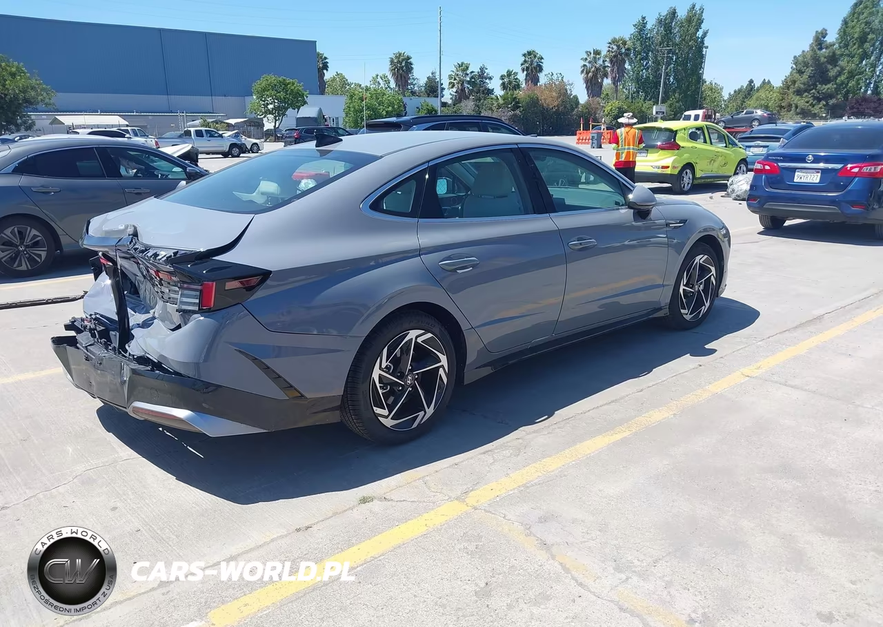 2026 Hyundai Sonata Sel Sport VIN:KMHL64JA7TA532785 - 4