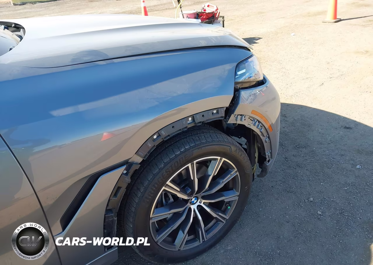 2025 BMW X6 xDrive40I VIN:5UX33EX03S9X00034 - 18