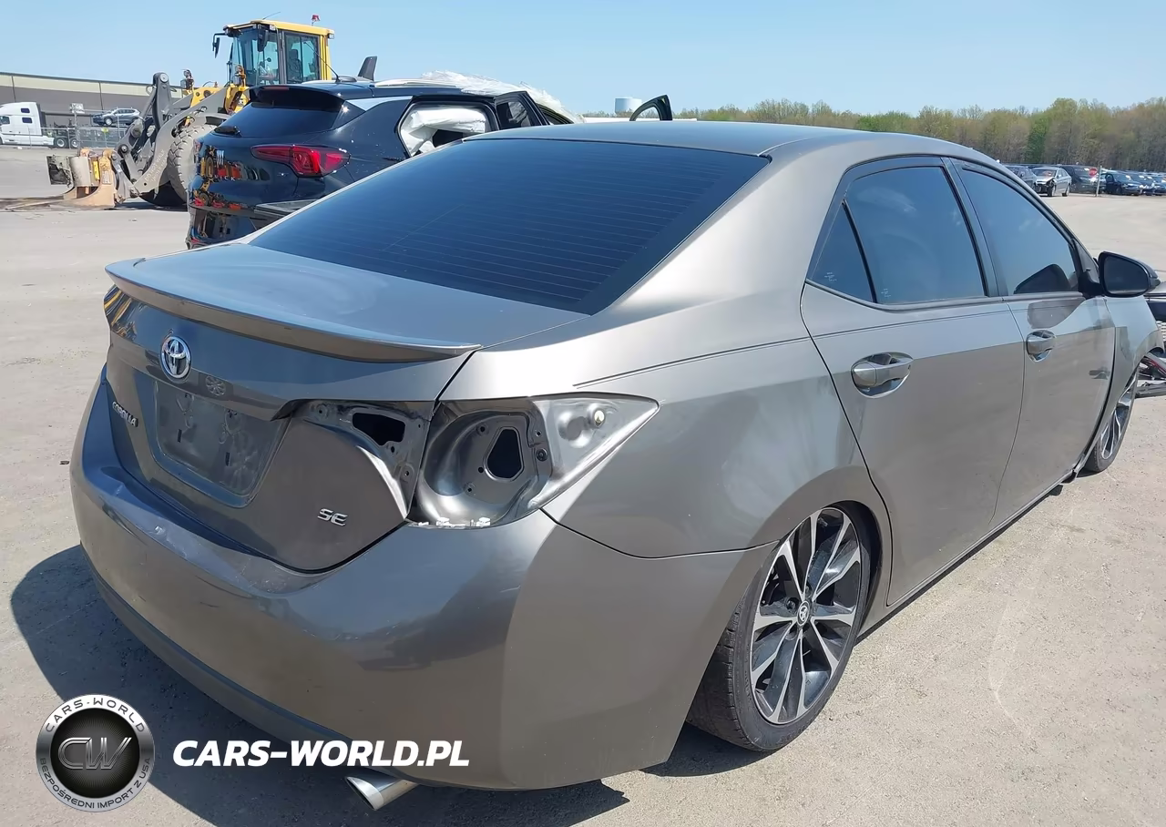 2018 Toyota Corolla Se VIN:5YFBURHE0JP771227 - 4