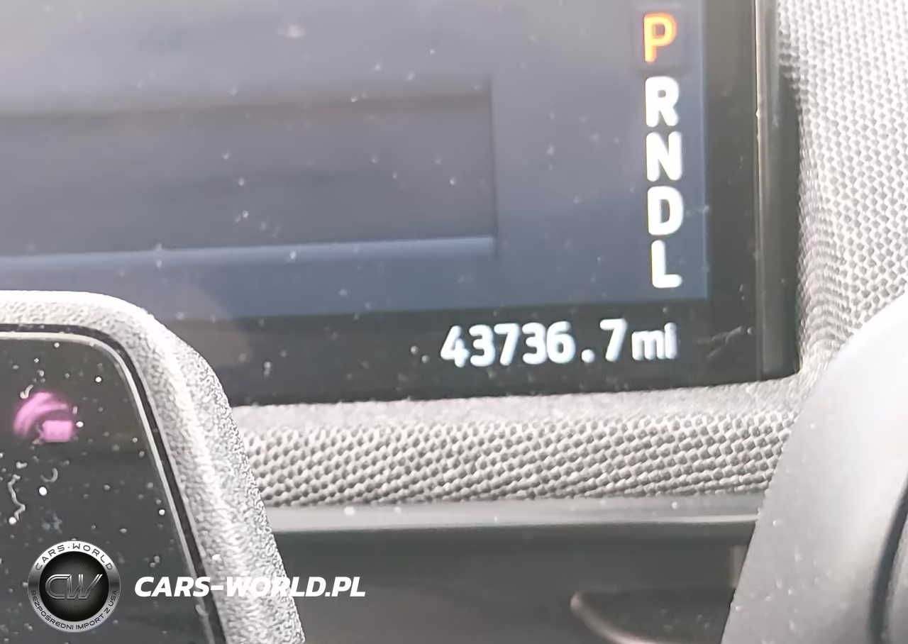 2022 Ford Mustang Mach-E Premium VIN:3FMTK3SU0NMA40197 - 16