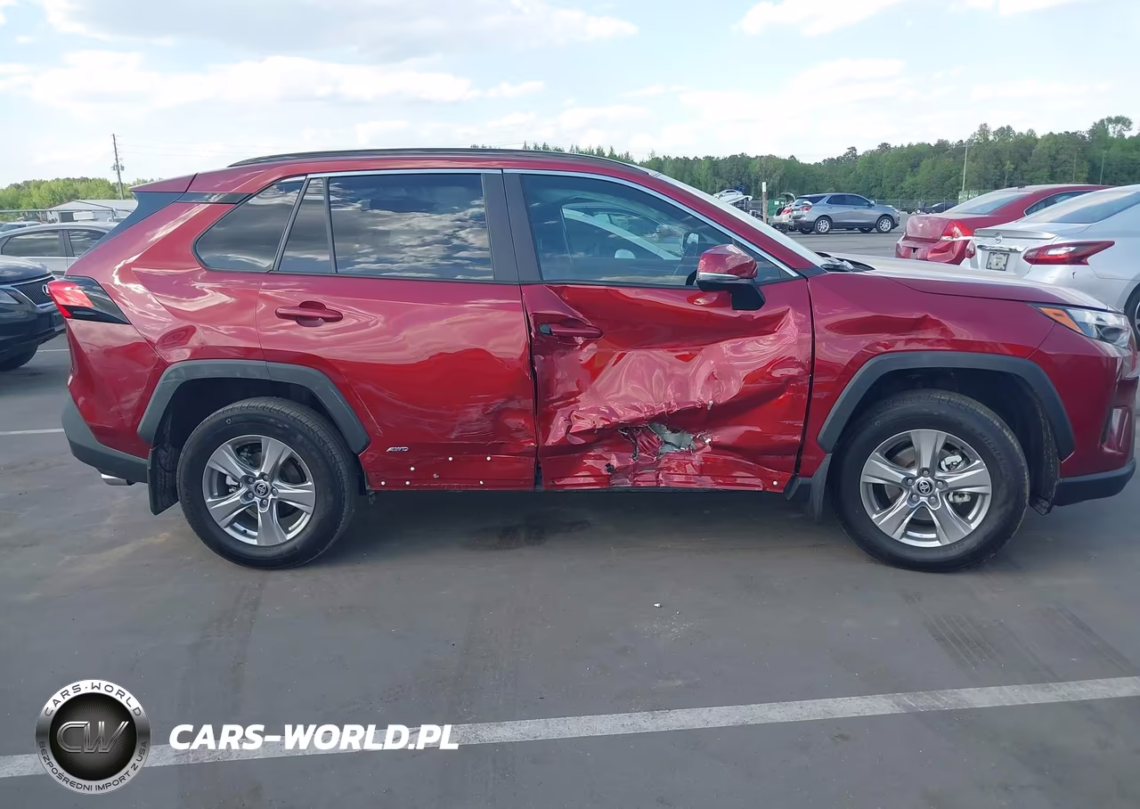 2025 Toyota Rav4 Hybrid Xle VIN:4T3RWRFV4SU213514 - 13