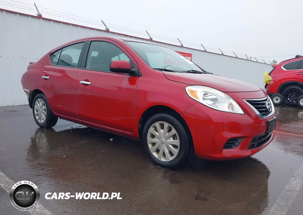 2013 Nissan Versa 1.6 Sv