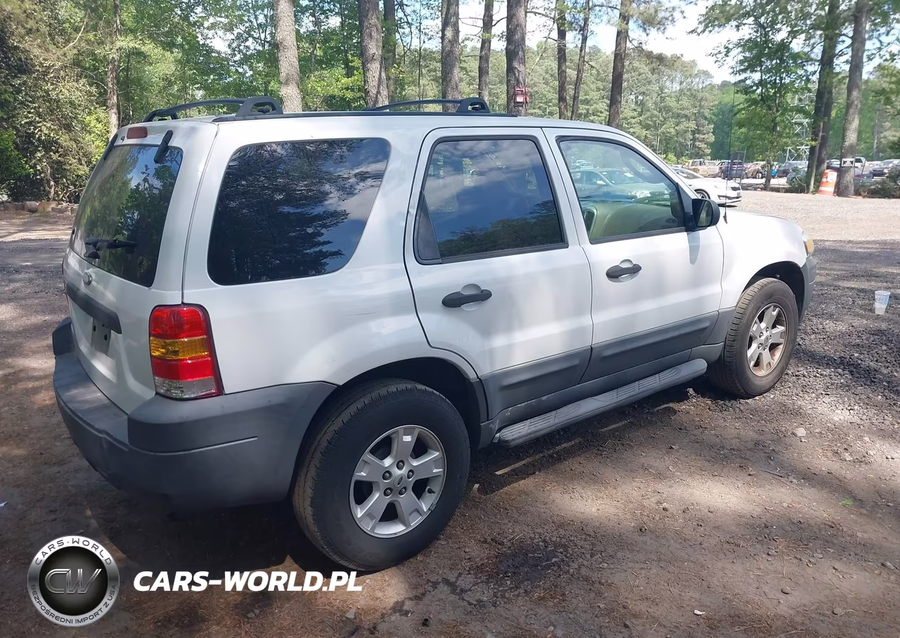 2007 Ford Escape Xlt VIN:1FMCU03Z67KB87010 - 4