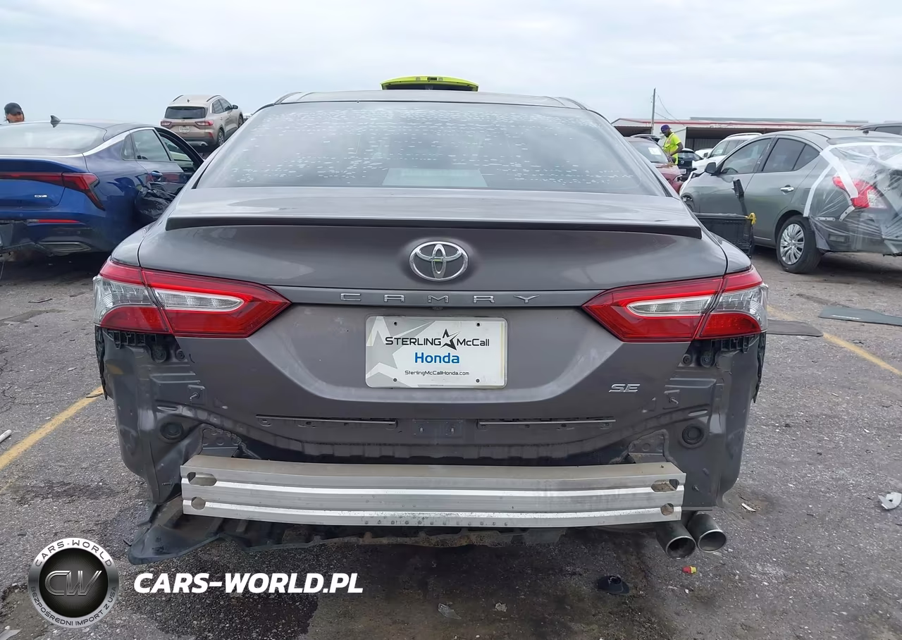 2018 Toyota Camry Se VIN:4T1B11HK8JU671181 - 16