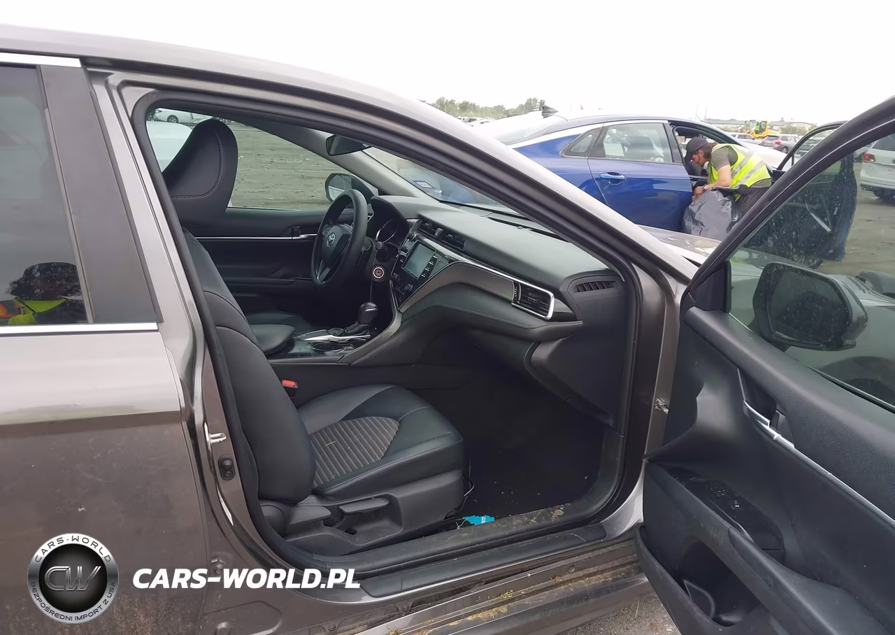 2018 Toyota Camry Se VIN:4T1B11HK8JU671181 - 5