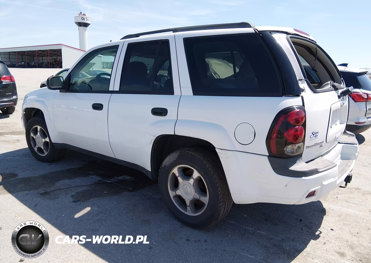 2007 Chevrolet Trailblazer Ls VIN:1GNDT13S572232367 - 3
