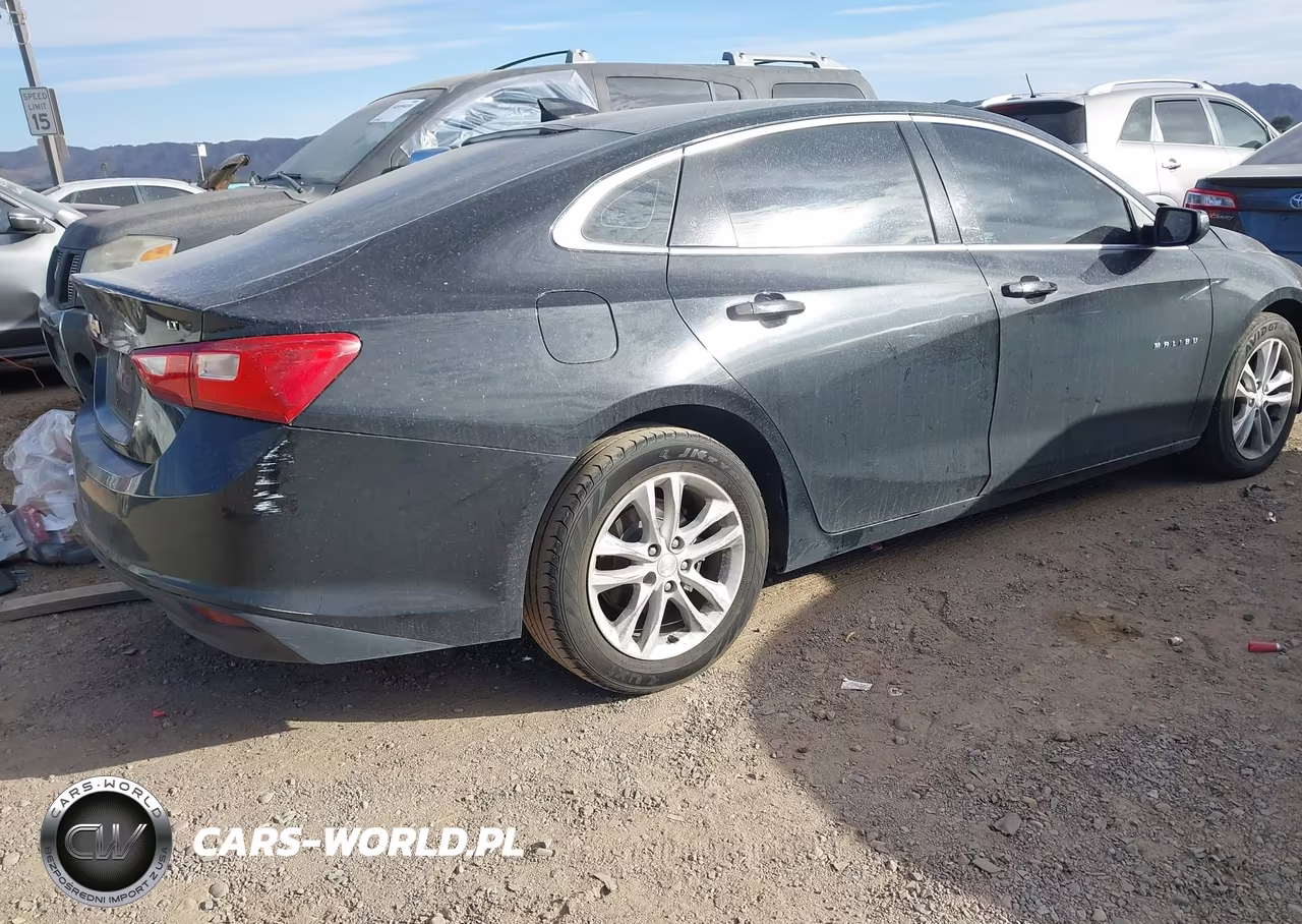 2017 Chevrolet Malibu 1Lt VIN:1G1ZE5ST6HF106080 - 4