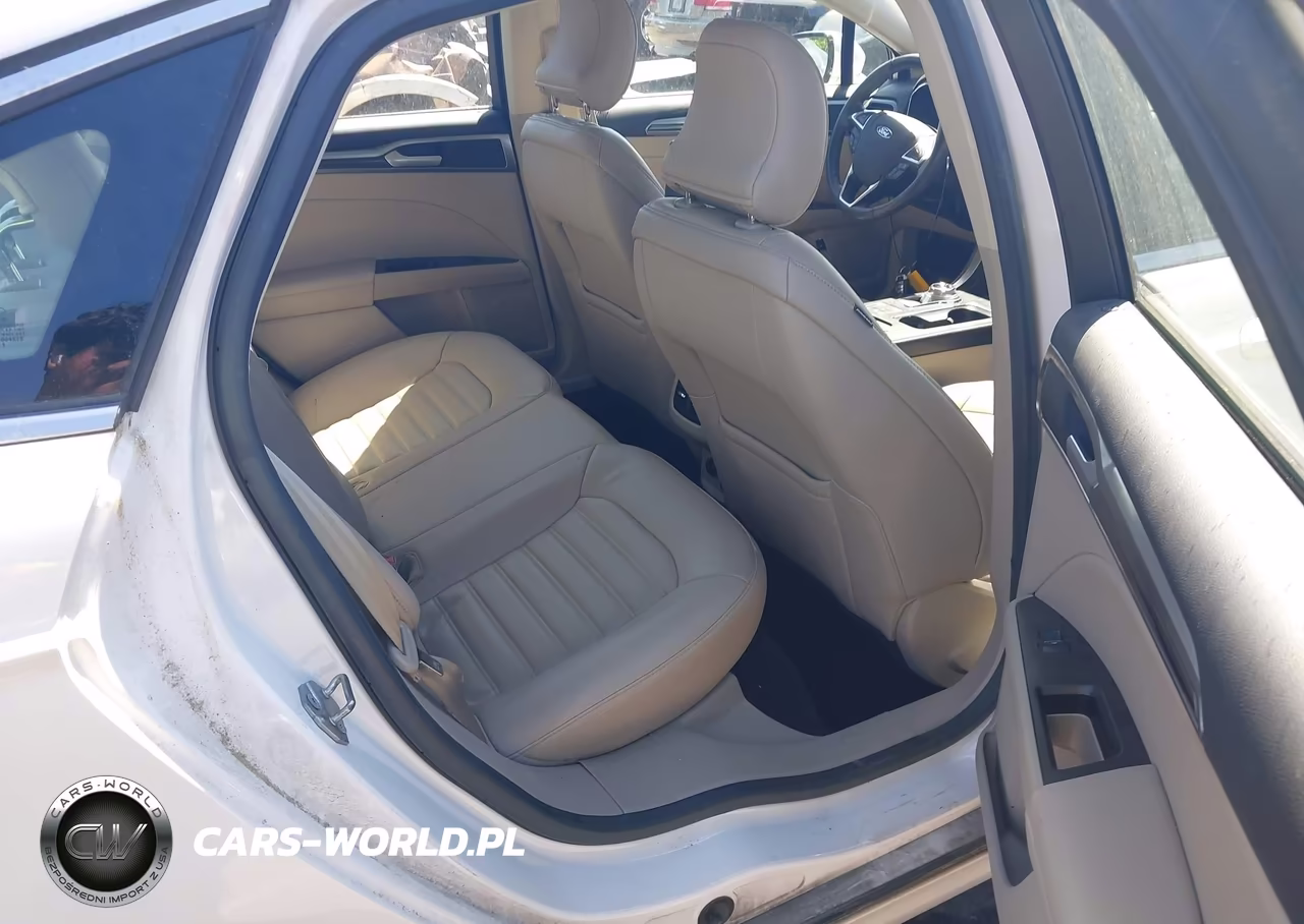 2017 Ford Fusion Energi Se Luxury VIN:3FA6P0PUXHR153940 - 8