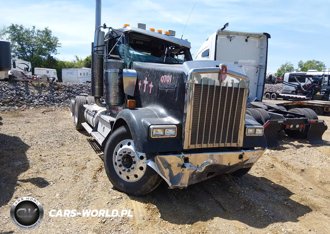 2007 Kenworth Construction W900