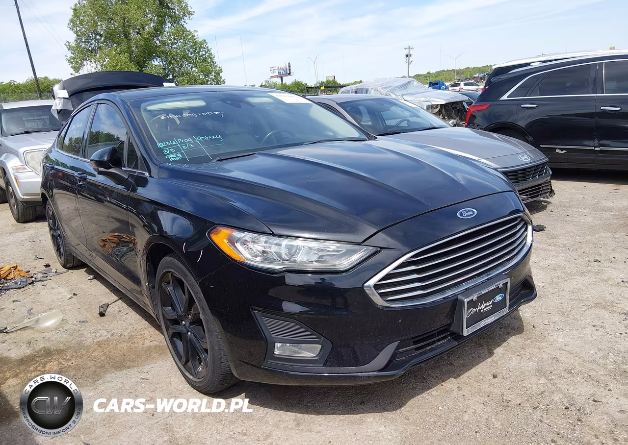 2020 Ford Fusion Se – zdjęcie 1 z 17