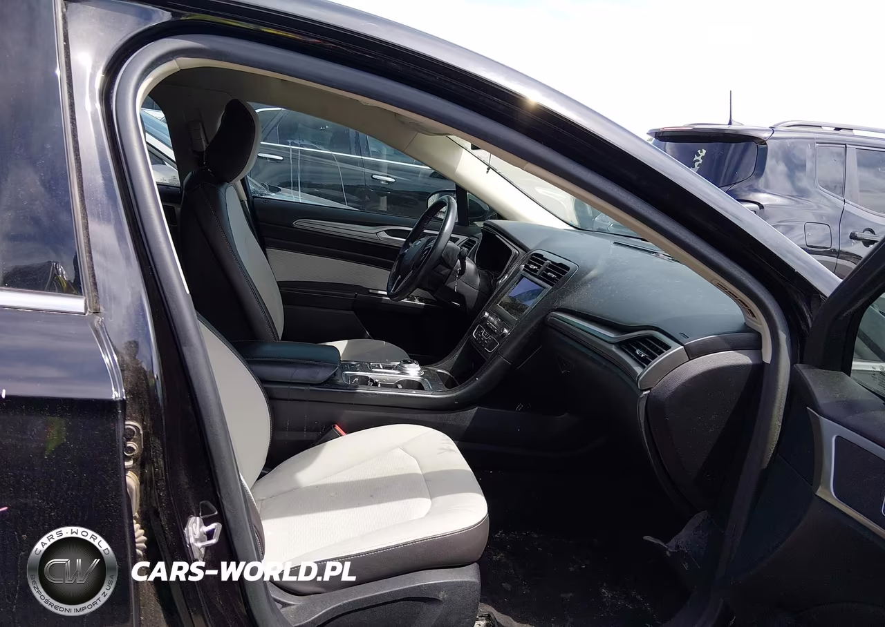 2020 Ford Fusion Se VIN:3FA6P0HD5LR110937 - 5