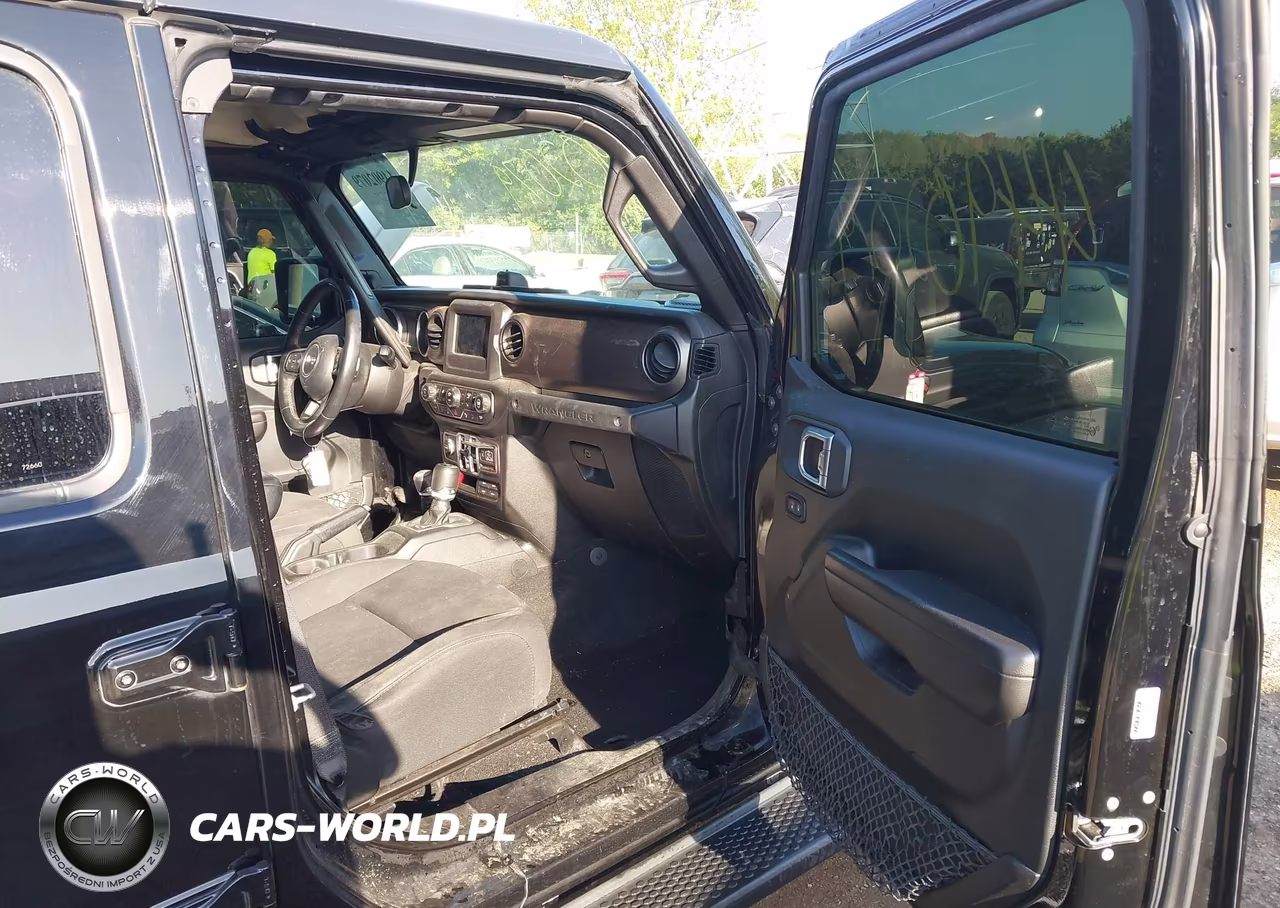 2018 Jeep Wrangler Unlimited Sport S 4X4 VIN:1C4HJXDG3JW115397 - 5