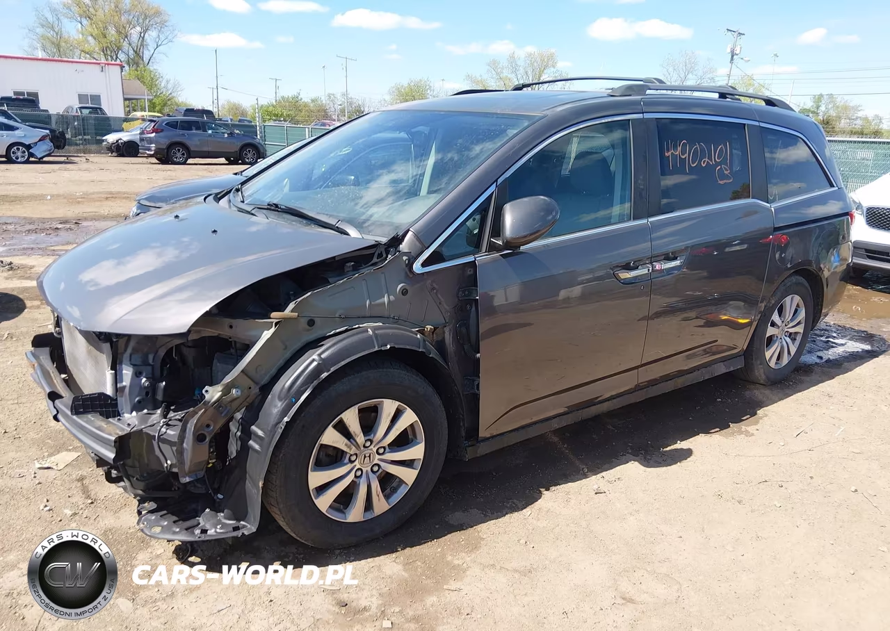 2015 Honda Odyssey Ex-L VIN:5FNRL5H66FB112946 - 2