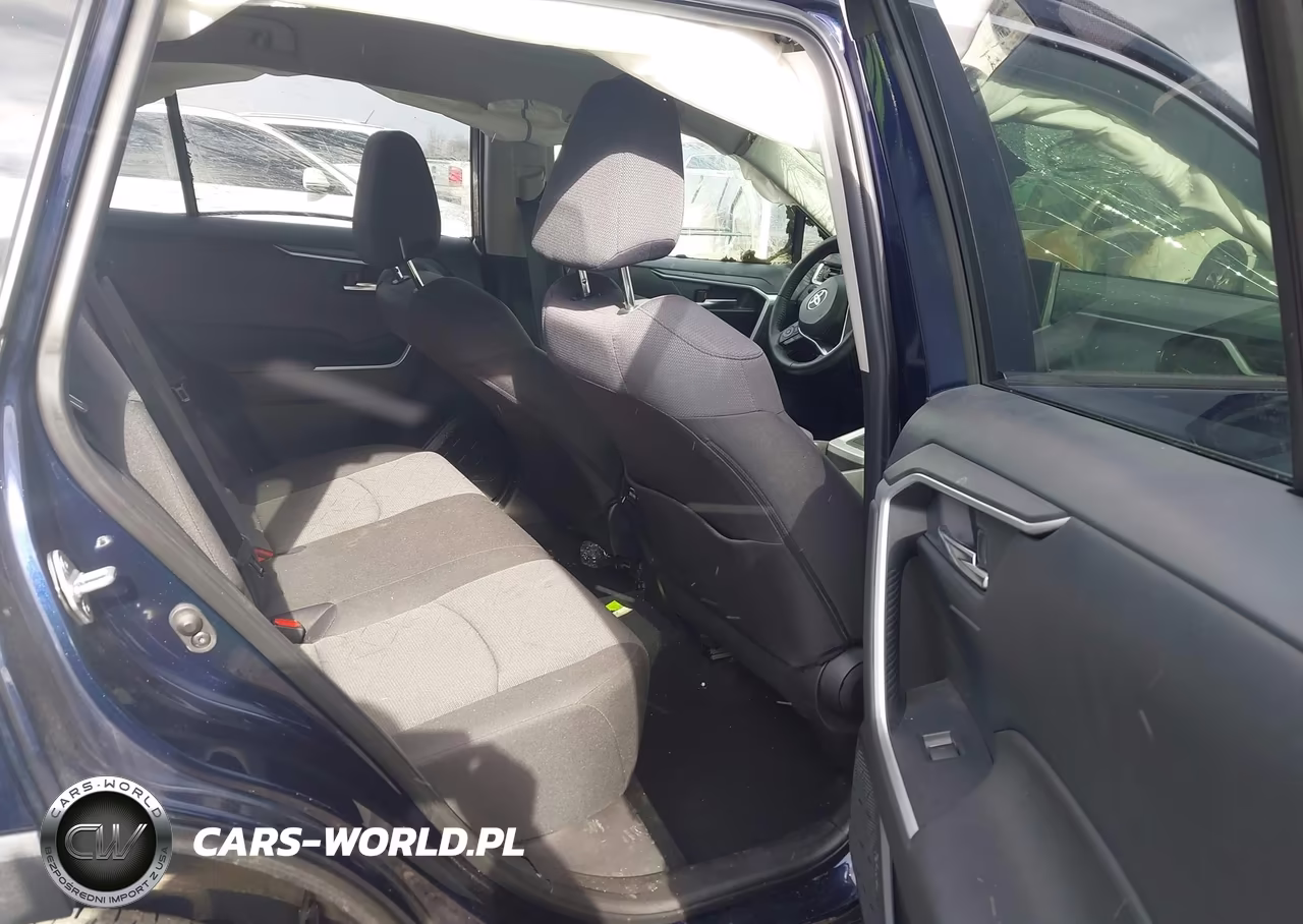 2025 Toyota Rav4 Xle VIN:JTMP1RFV4SJ043207 - 8