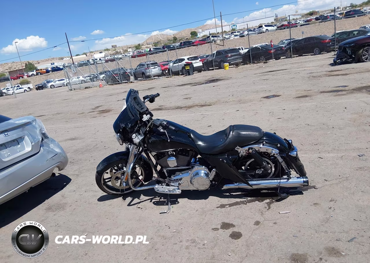 2014 Harley-Davidson Flhx Street Glide VIN:1HD1KBM15EB684003 - 13
