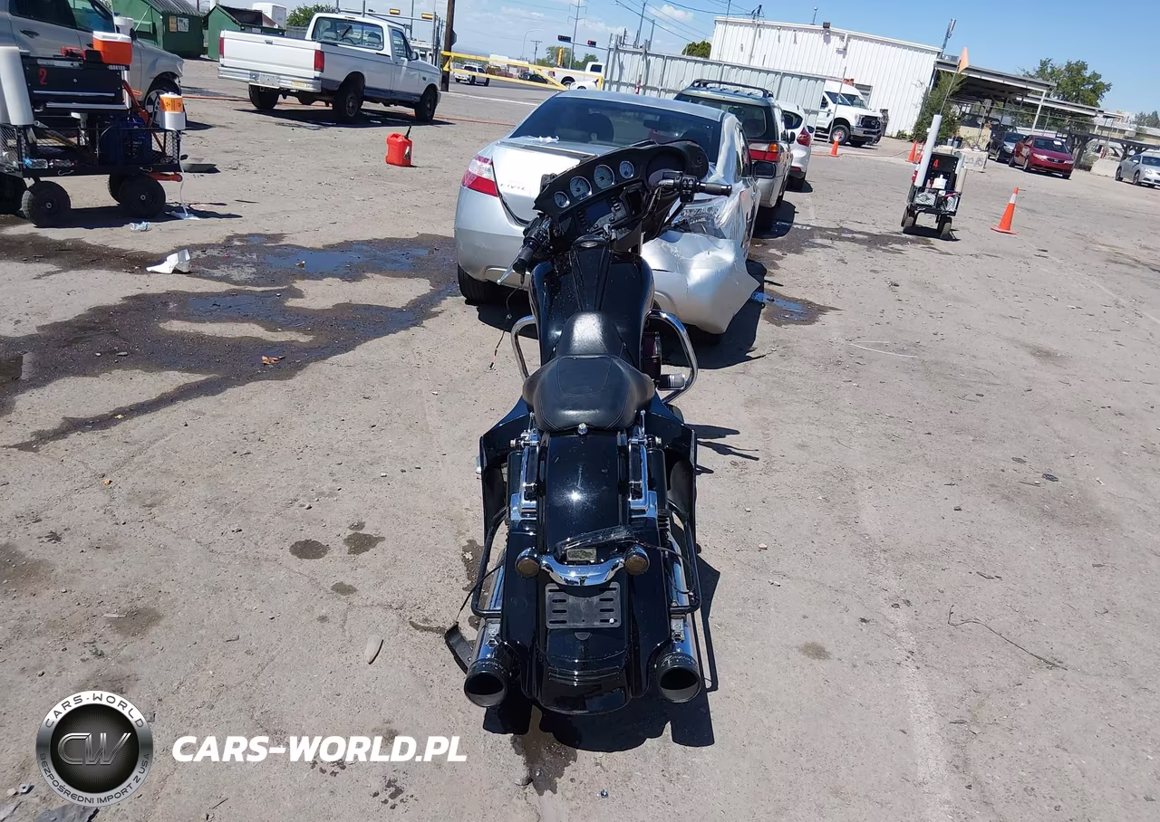 2014 Harley-Davidson Flhx Street Glide VIN:1HD1KBM15EB684003 - 6