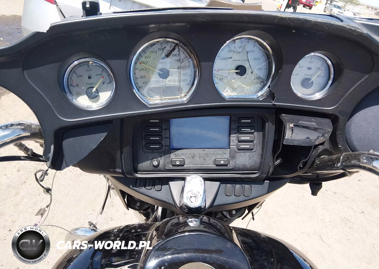 2014 Harley-Davidson Flhx Street Glide VIN:1HD1KBM15EB684003 - 7