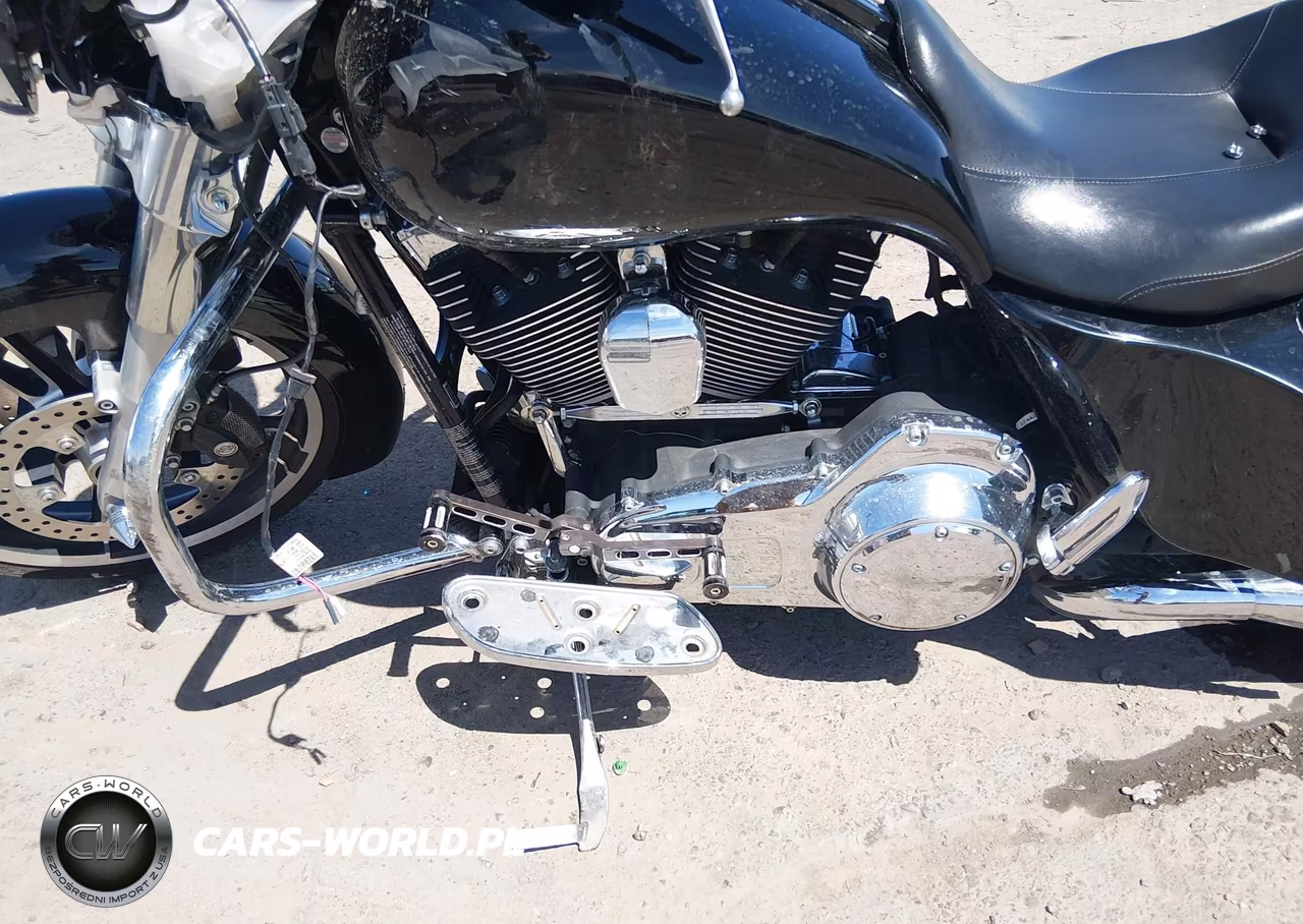 2014 Harley-Davidson Flhx Street Glide VIN:1HD1KBM15EB684003 - 9