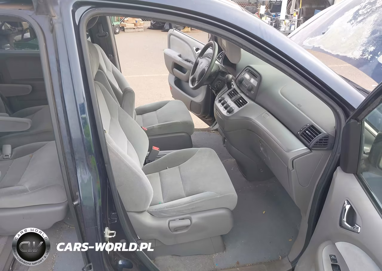 2008 Honda Odyssey Lx VIN:5FNRL38238B043279 - 5